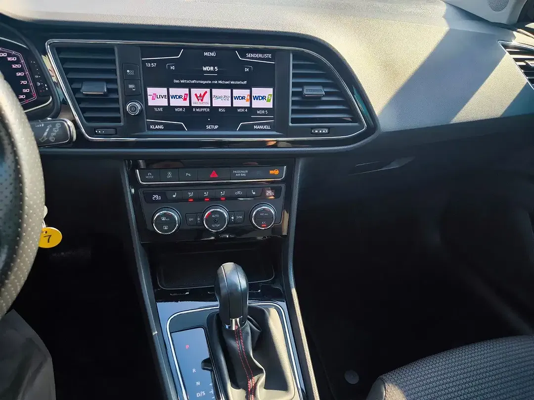 SEAT Leon - Thumbnail 15