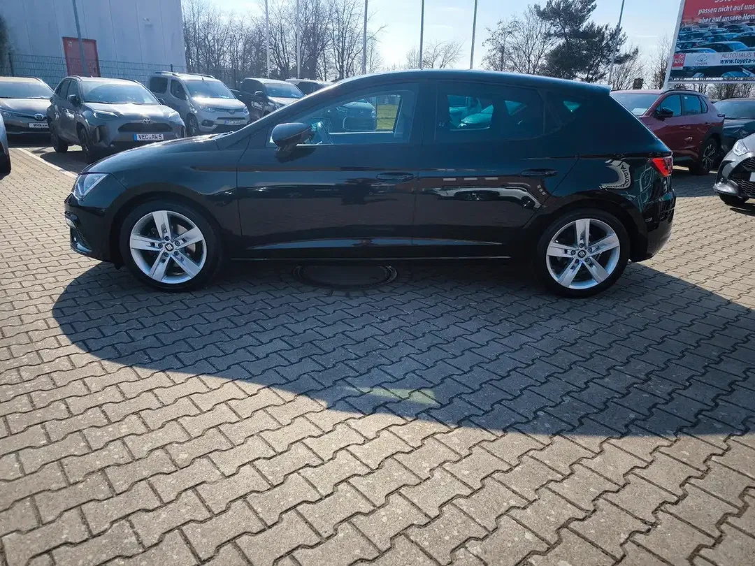 SEAT Leon - Thumbnail 4