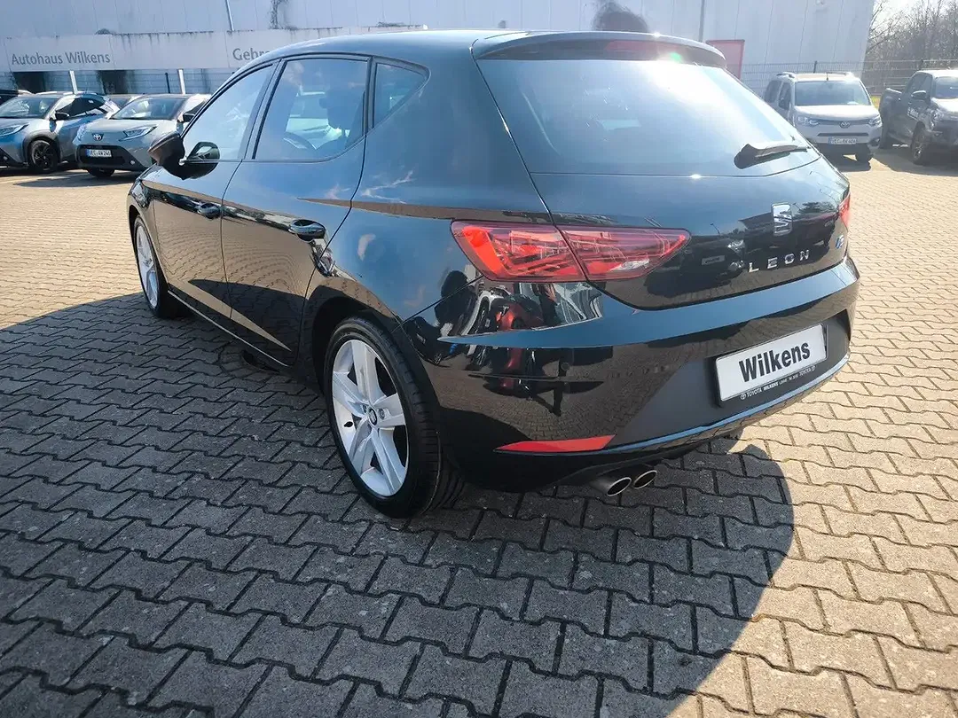 SEAT Leon - Thumbnail 5