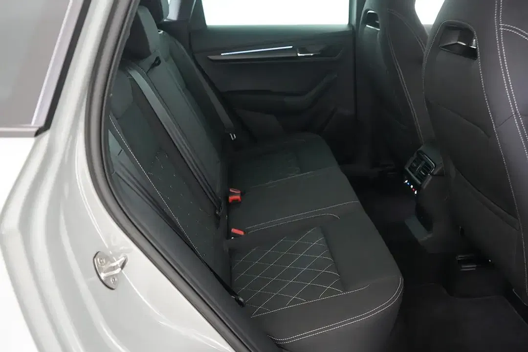 Skoda Karoq - Thumbnail 10