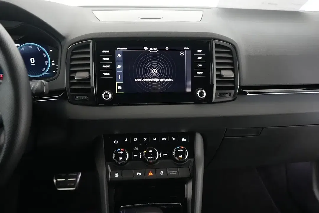 Skoda Karoq - Thumbnail 13