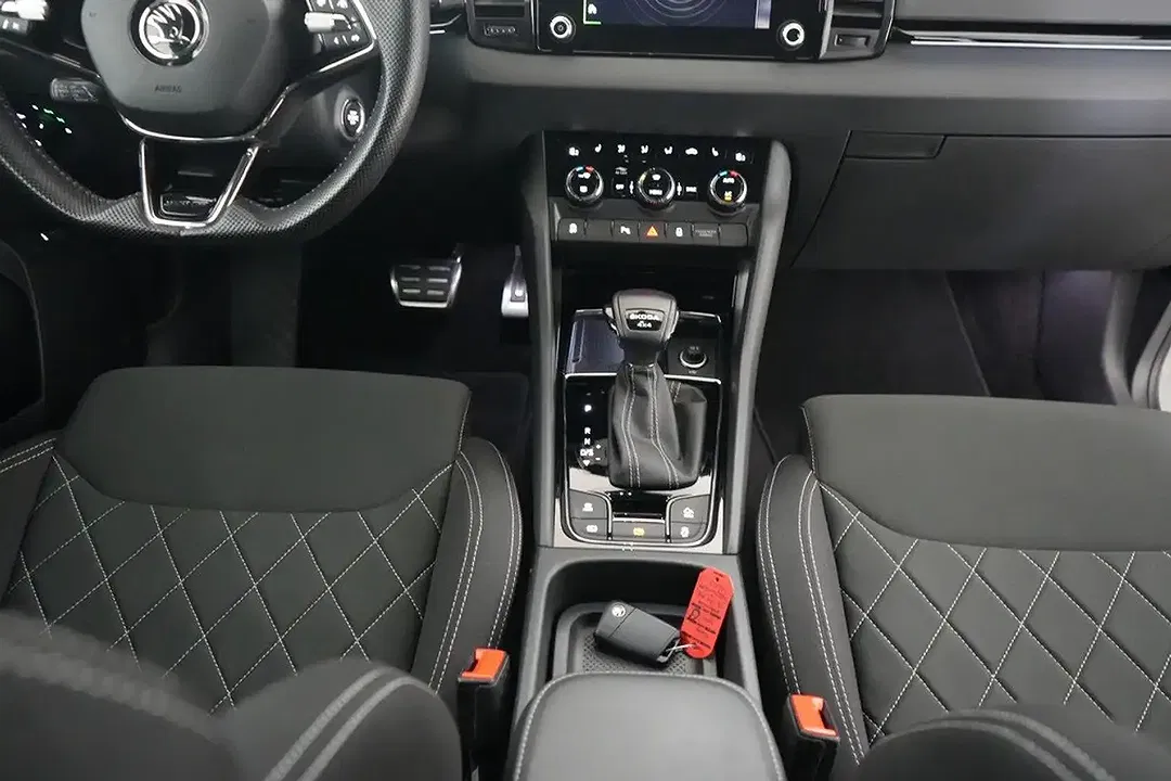 Skoda Karoq - Thumbnail 14