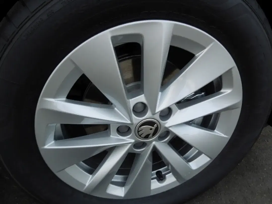 Skoda Scala - Thumbnail 14