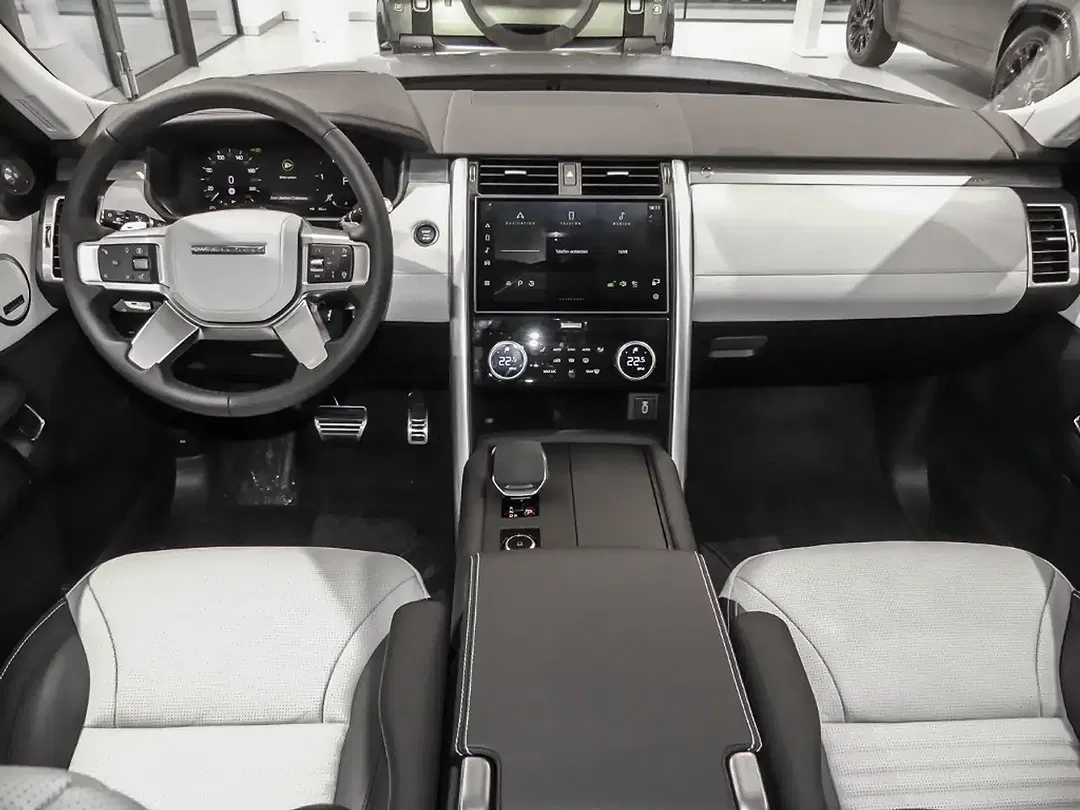 Land Rover Discovery - Thumbnail 4