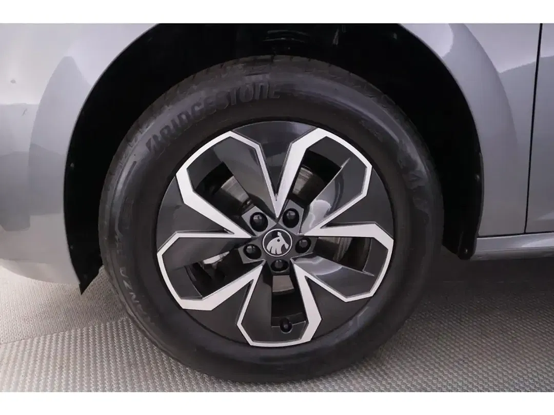 Skoda Kamiq - Thumbnail 14