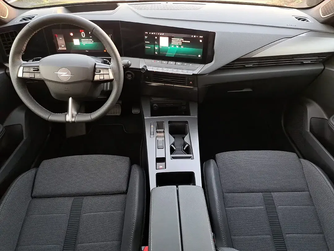 Opel Astra - Thumbnail 8
