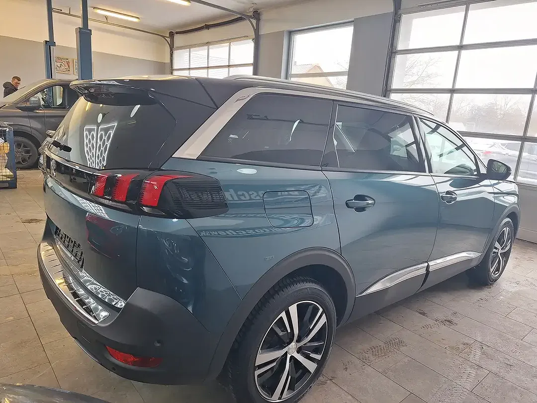 Peugeot 5008 - Thumbnail 4
