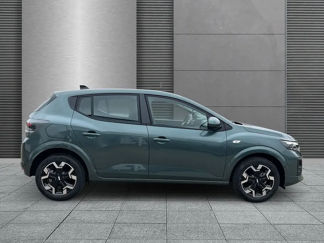Dacia Sandero - Thumbnail 2