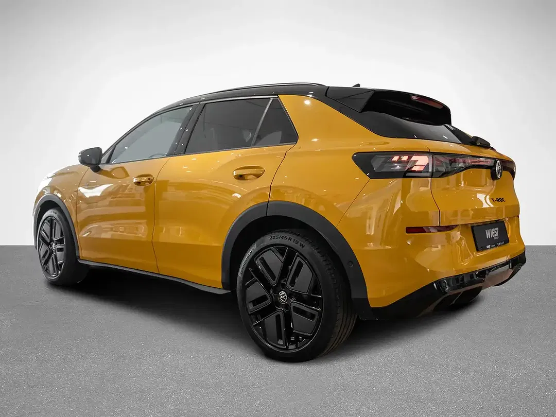 Volkswagen T-Roc - Thumbnail 4