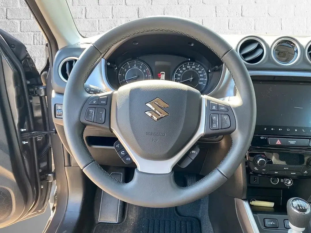 Suzuki Vitara - Thumbnail 7