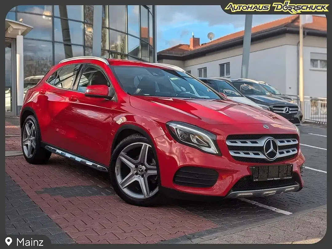 Mercedes-Benz GLA 180 AMG Line