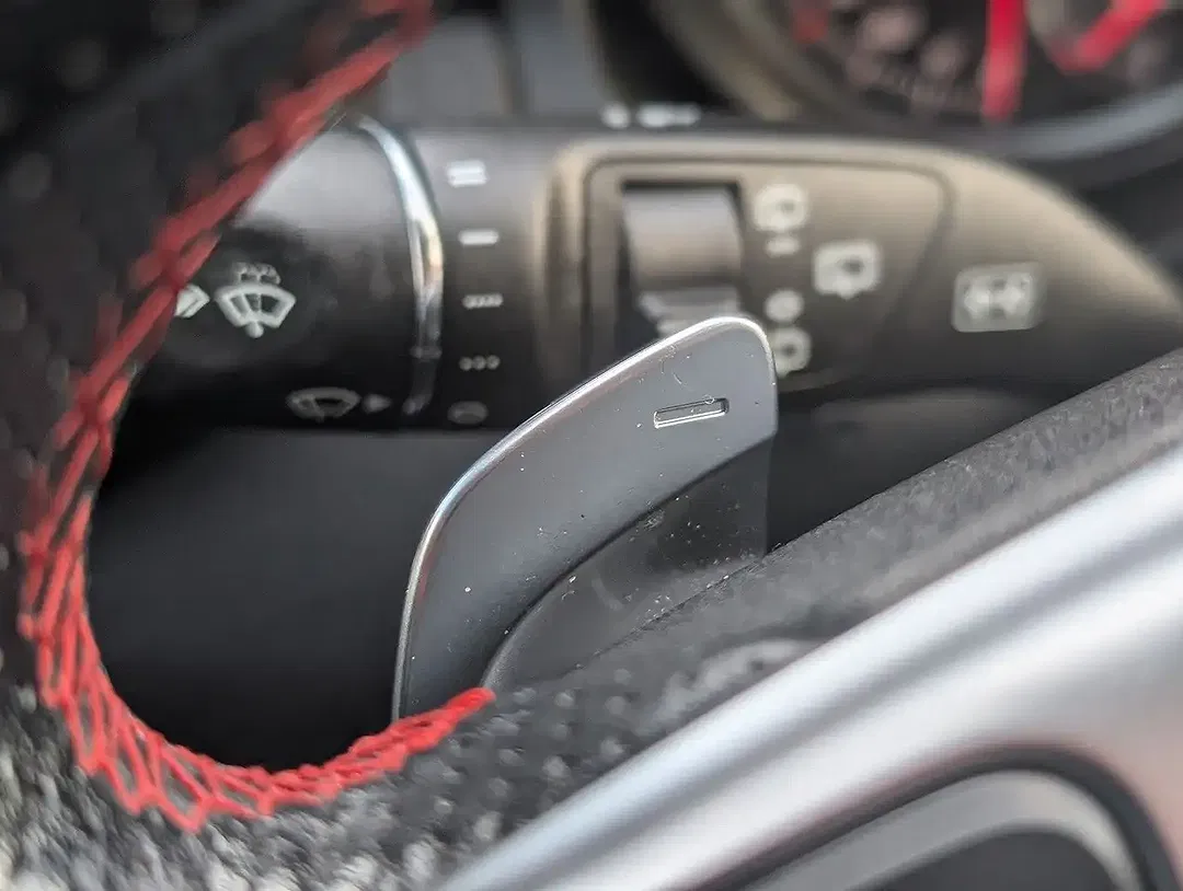 Mercedes-Benz GLA 180 - Thumbnail 23