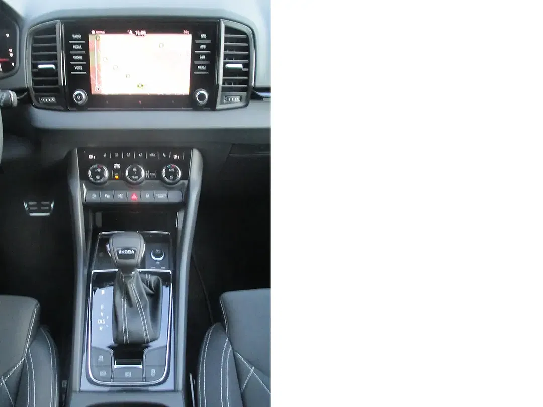 Skoda Karoq - Thumbnail 11