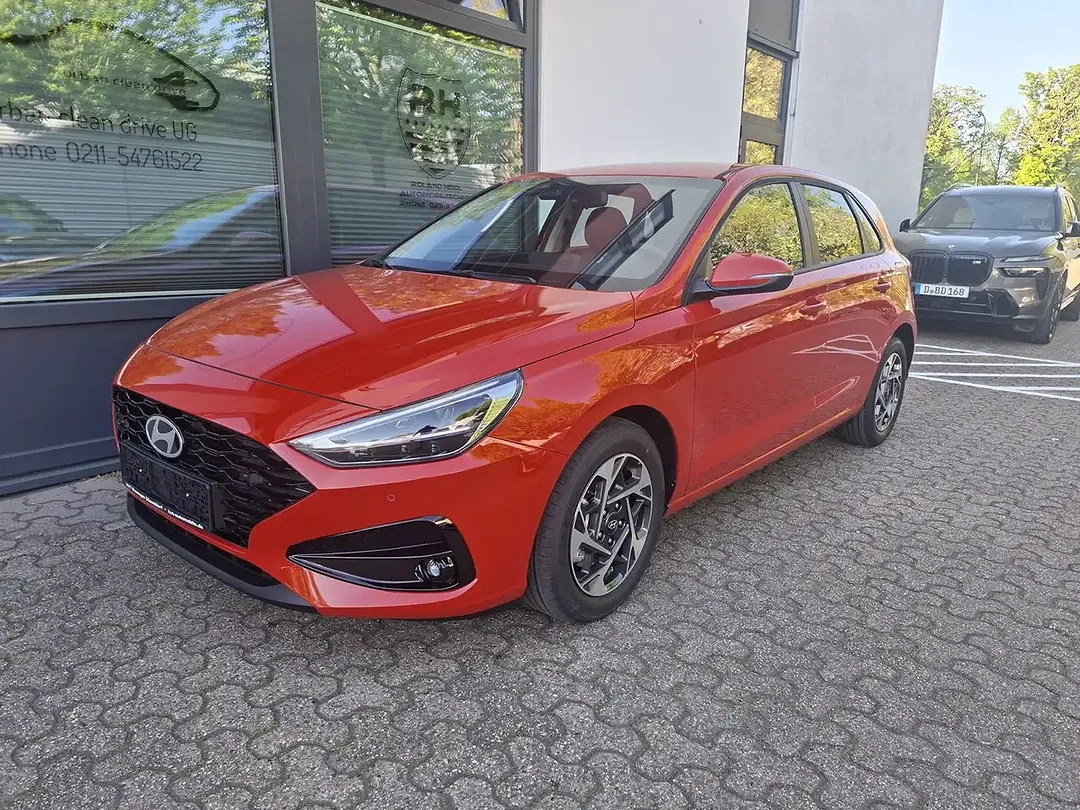 Hyundai i30 - Thumbnail 1