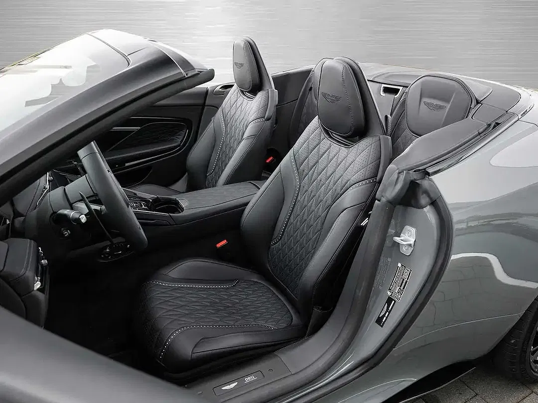 Aston Martin DB12 - Thumbnail 12