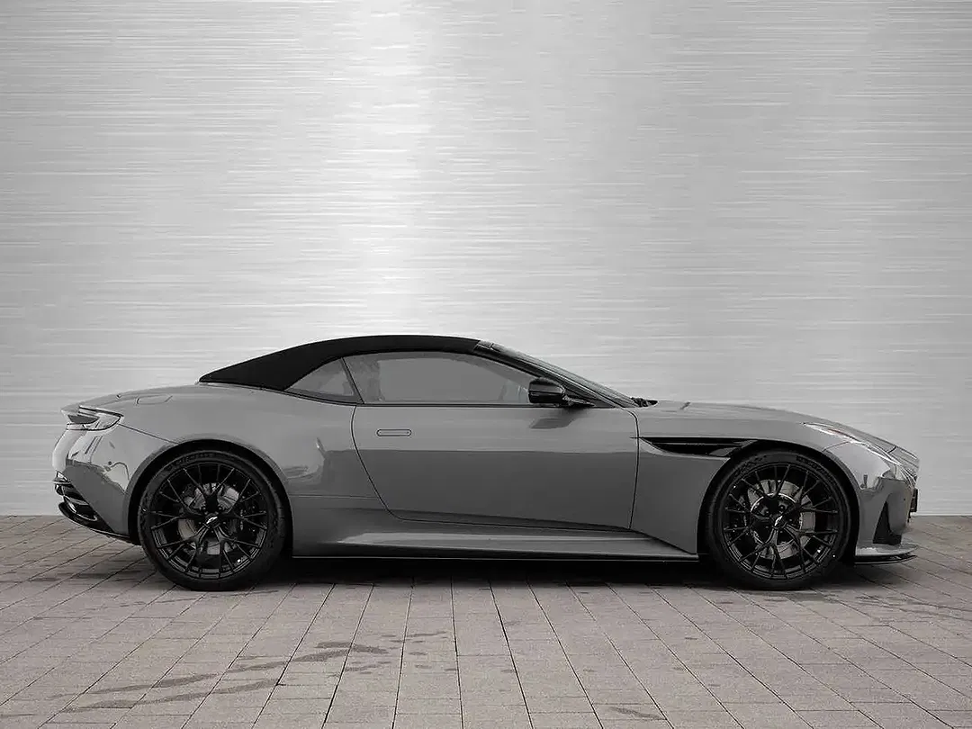 Aston Martin DB12 - Thumbnail 18