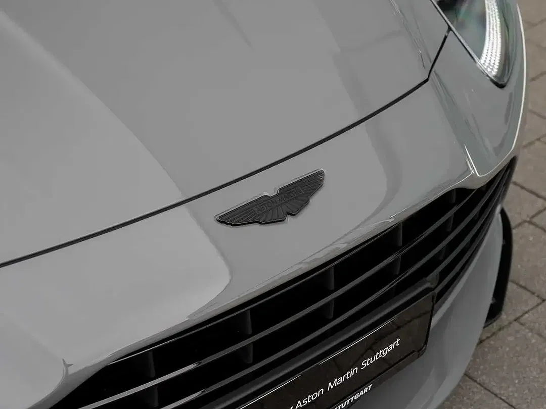 Aston Martin DB12 - Thumbnail 20