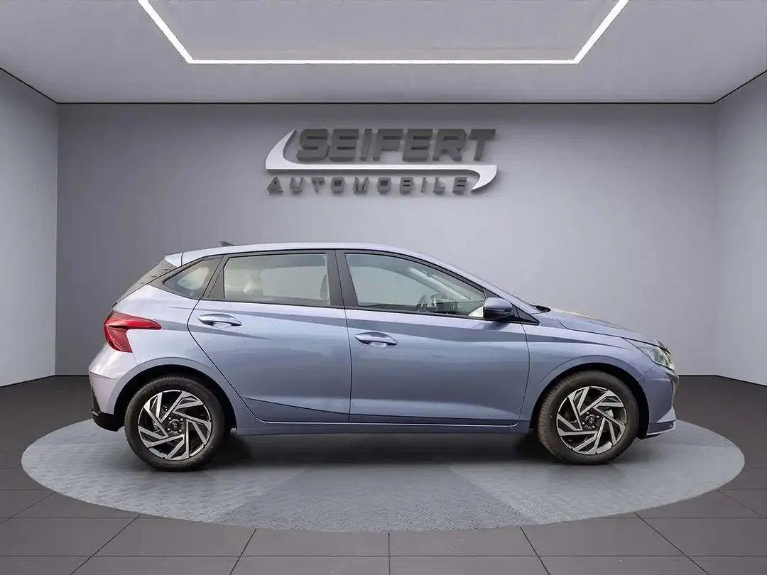 Hyundai i20 - Thumbnail 6