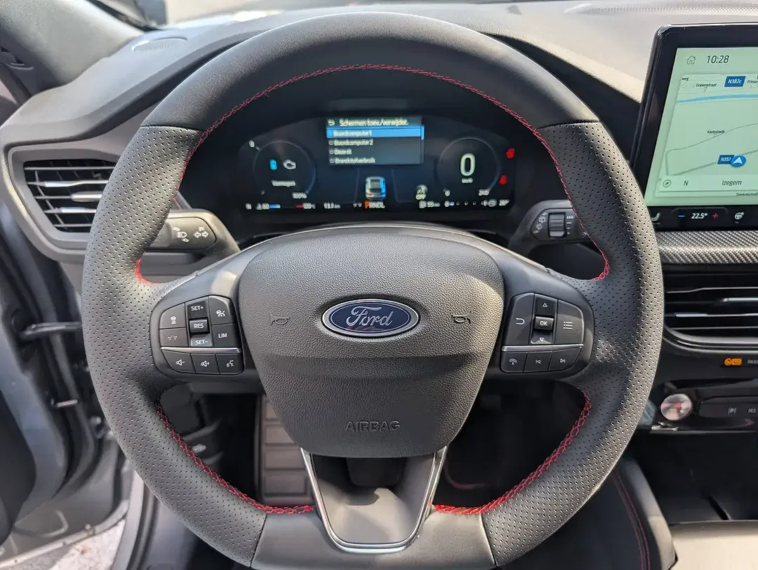 Ford Kuga - Thumbnail 12