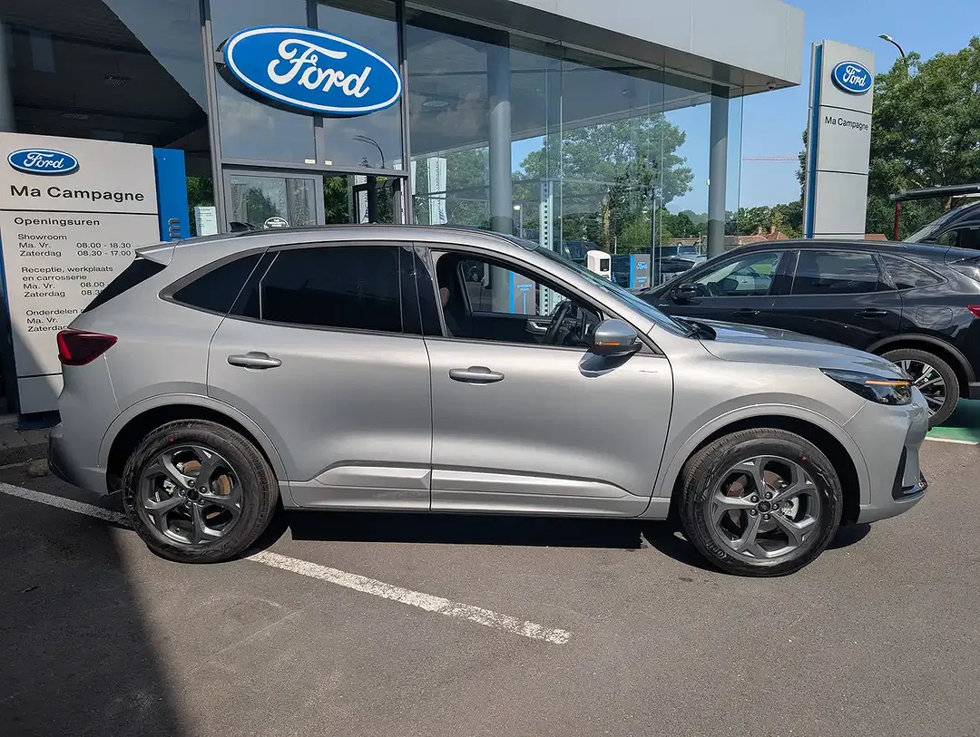Ford Kuga - Thumbnail 5