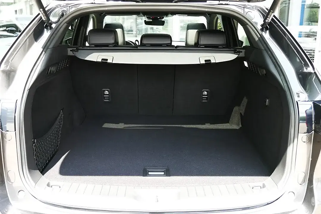 Mazda CX-60 - Thumbnail 9