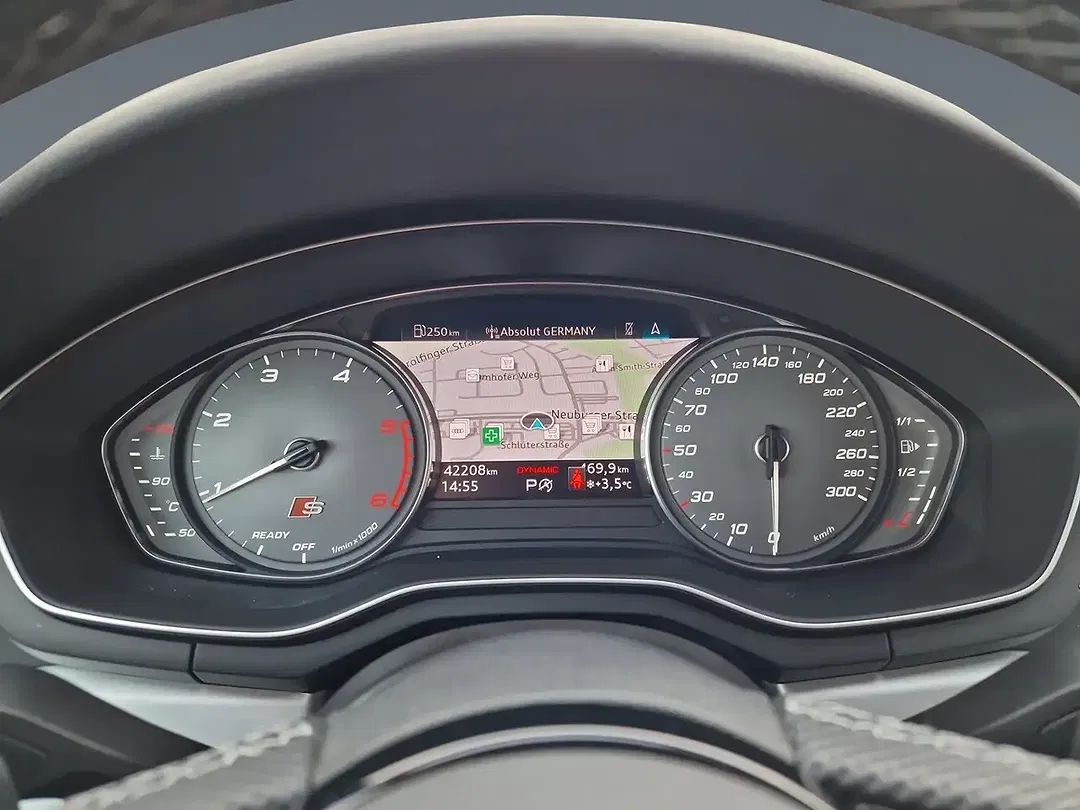 Audi S4 - Thumbnail 9