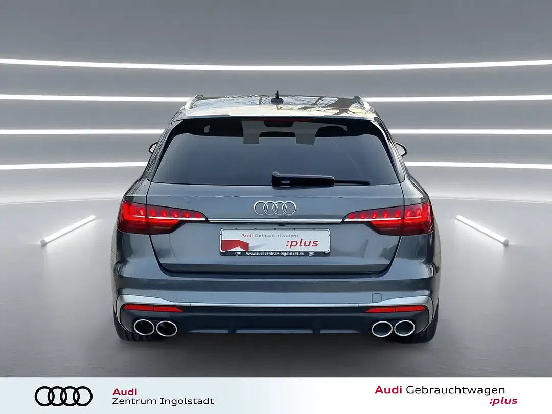 Audi S4 - Thumbnail 5