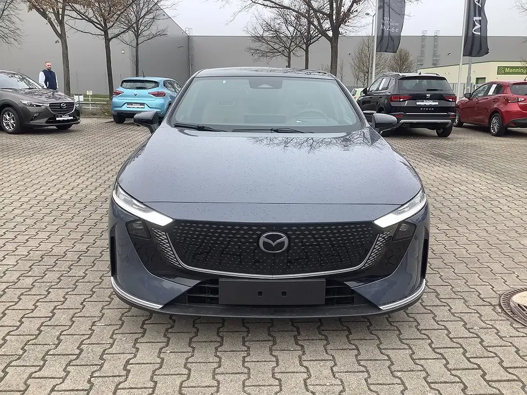 Mazda 6e - Thumbnail 8