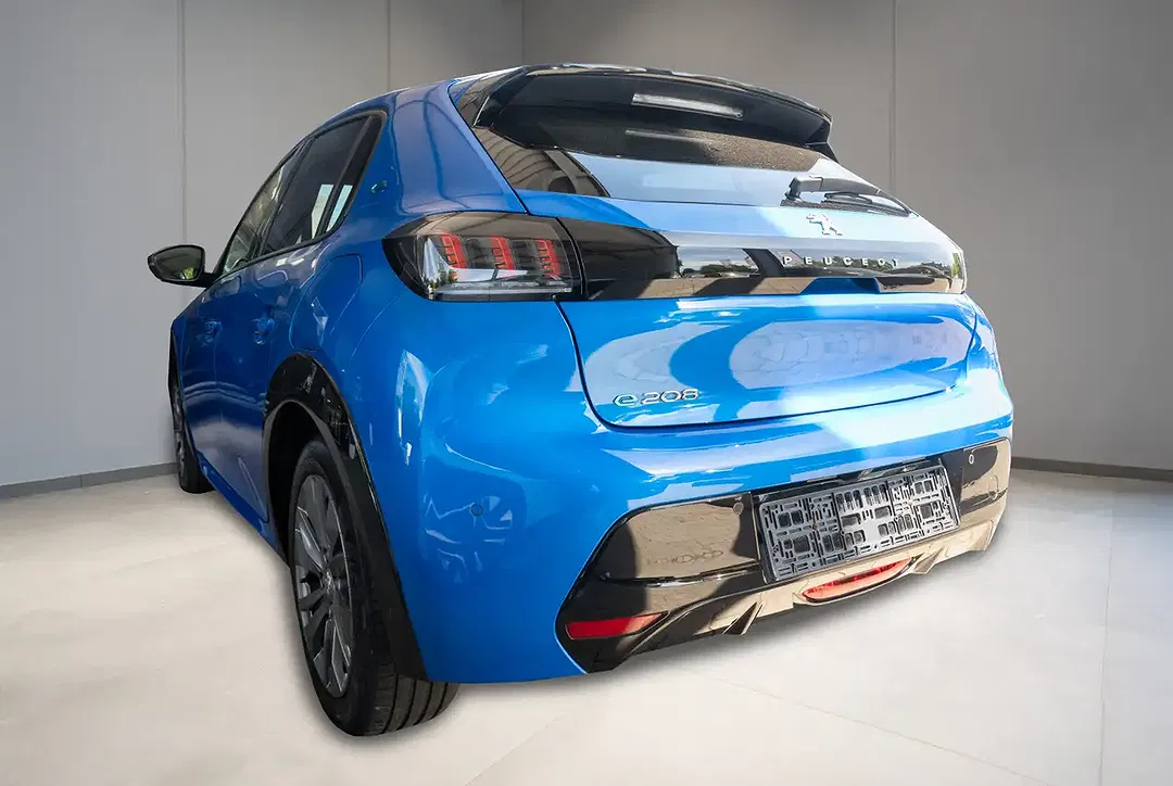 Peugeot 208 - Thumbnail 4