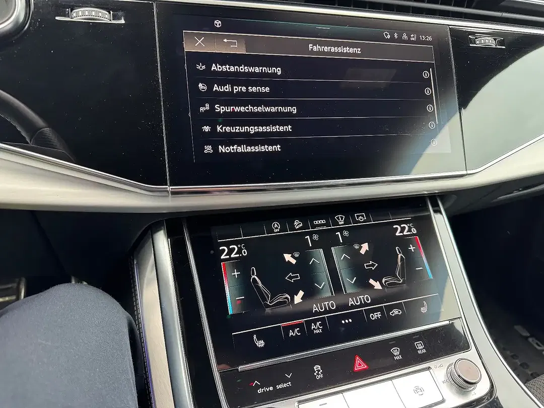Audi SQ8 - Thumbnail 11
