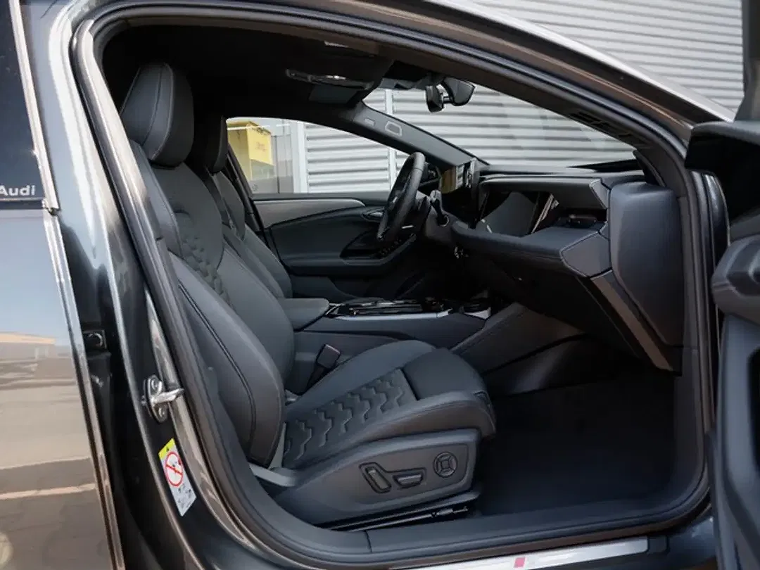 Audi A6 - Thumbnail 5