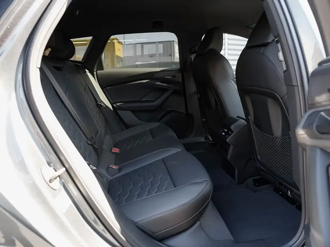 Audi A6 - Thumbnail 6