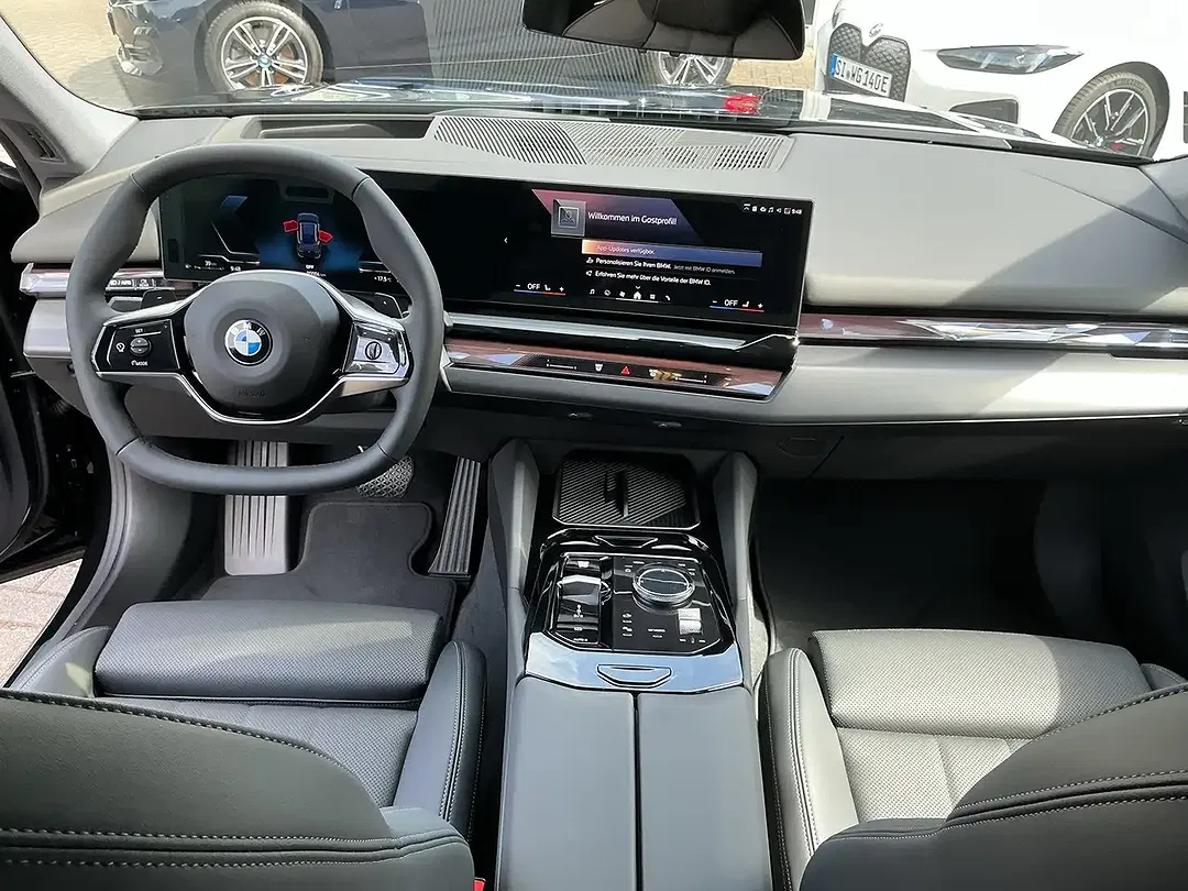 BMW 520 - Thumbnail 14