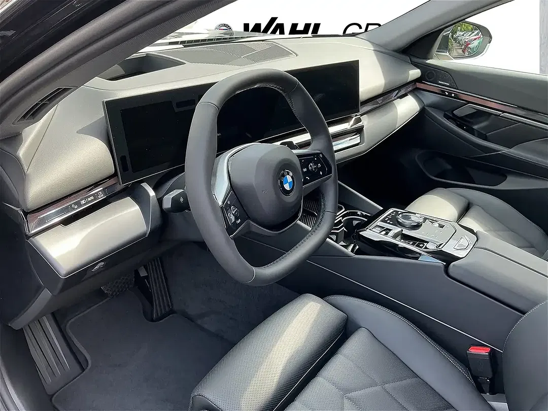 BMW 520 - Thumbnail 8