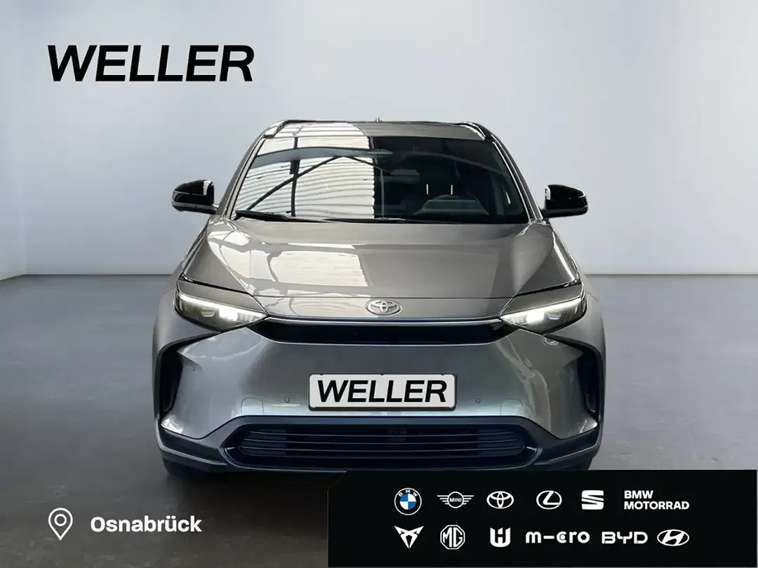 Toyota bZ4X - Thumbnail 2