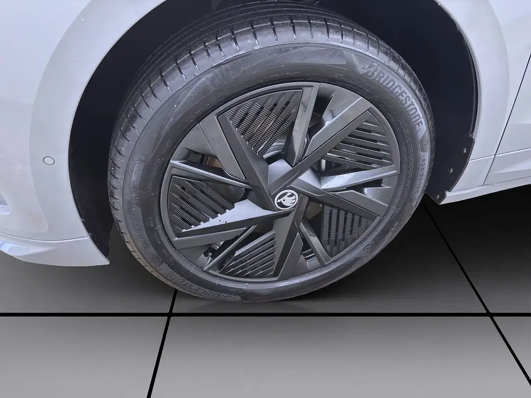 Skoda Enyaq - Thumbnail 9
