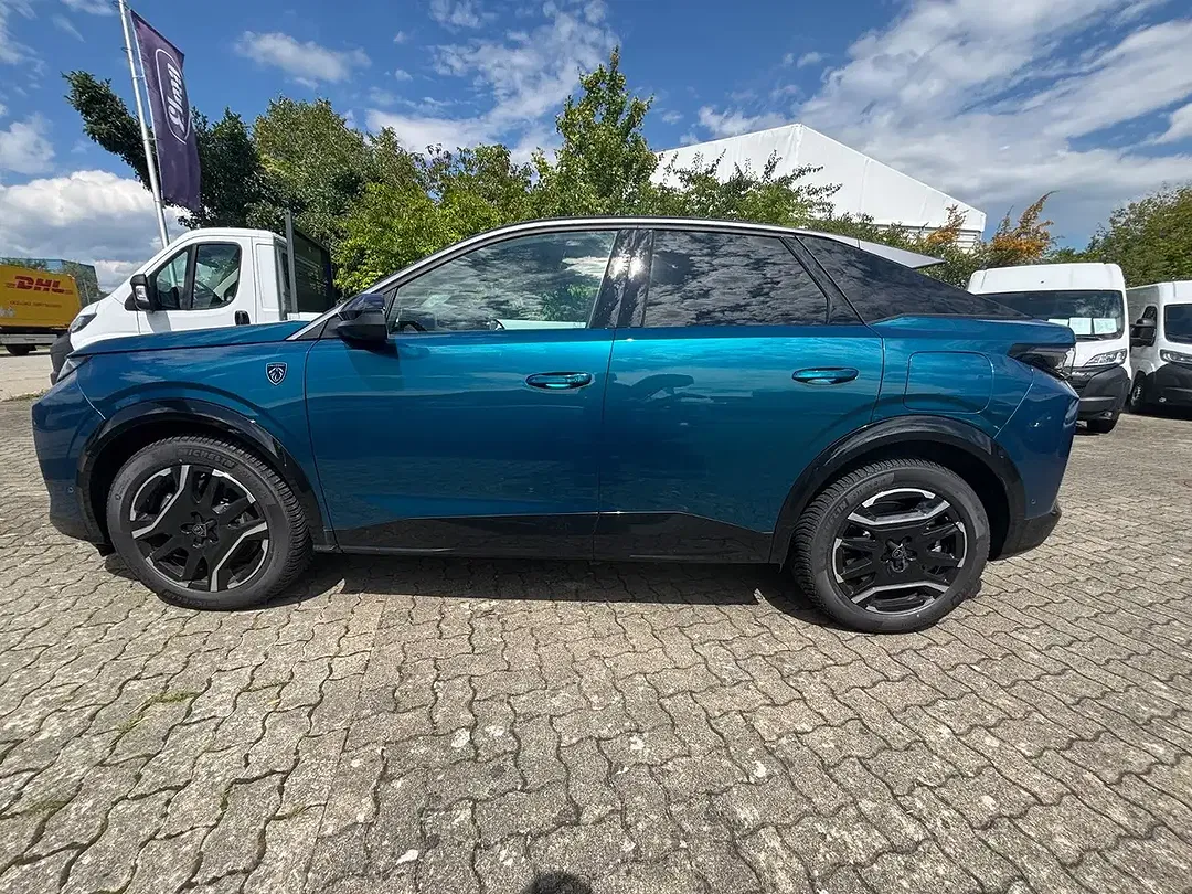 Peugeot 3008 - Thumbnail 5