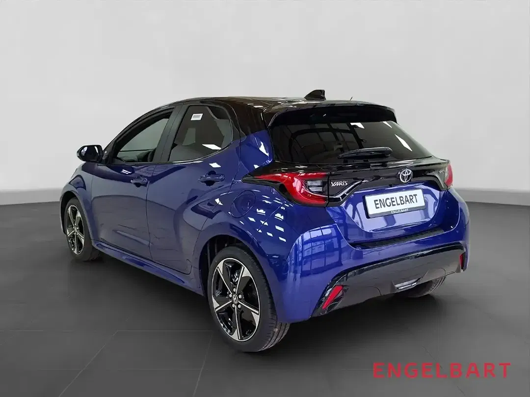 Toyota Yaris - Thumbnail 3