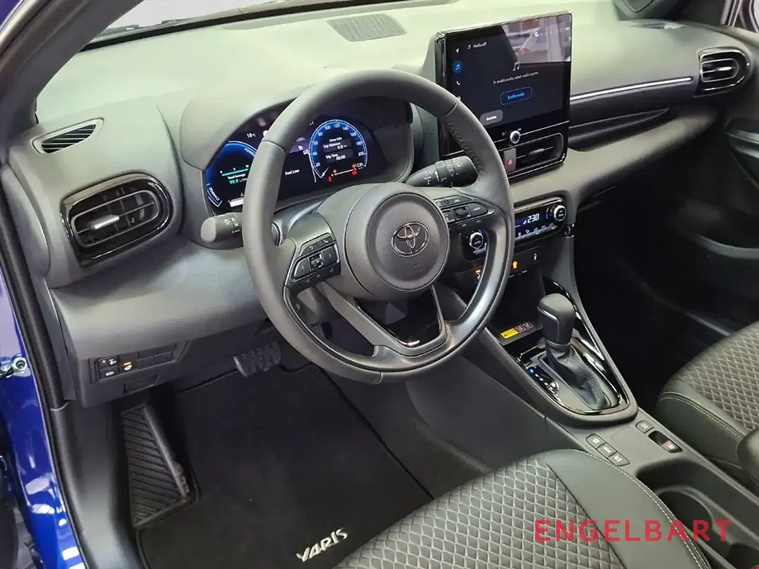 Toyota Yaris - Thumbnail 7