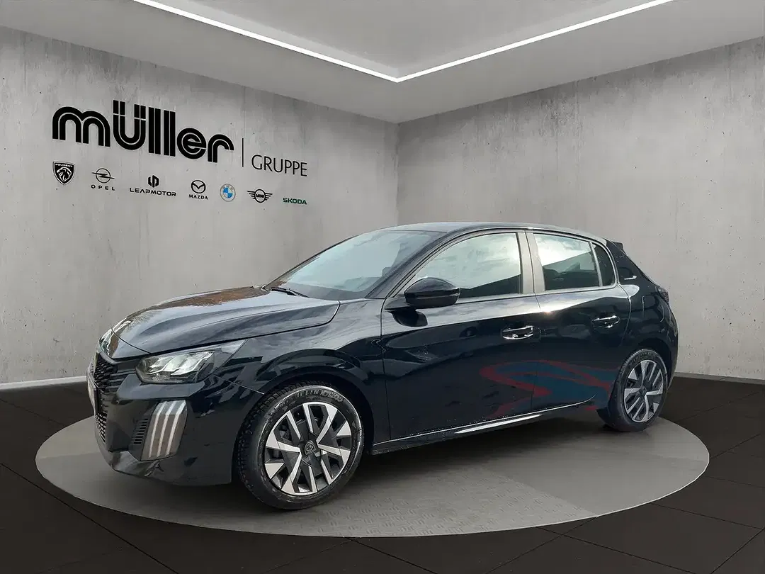 Peugeot 208 - Thumbnail 1