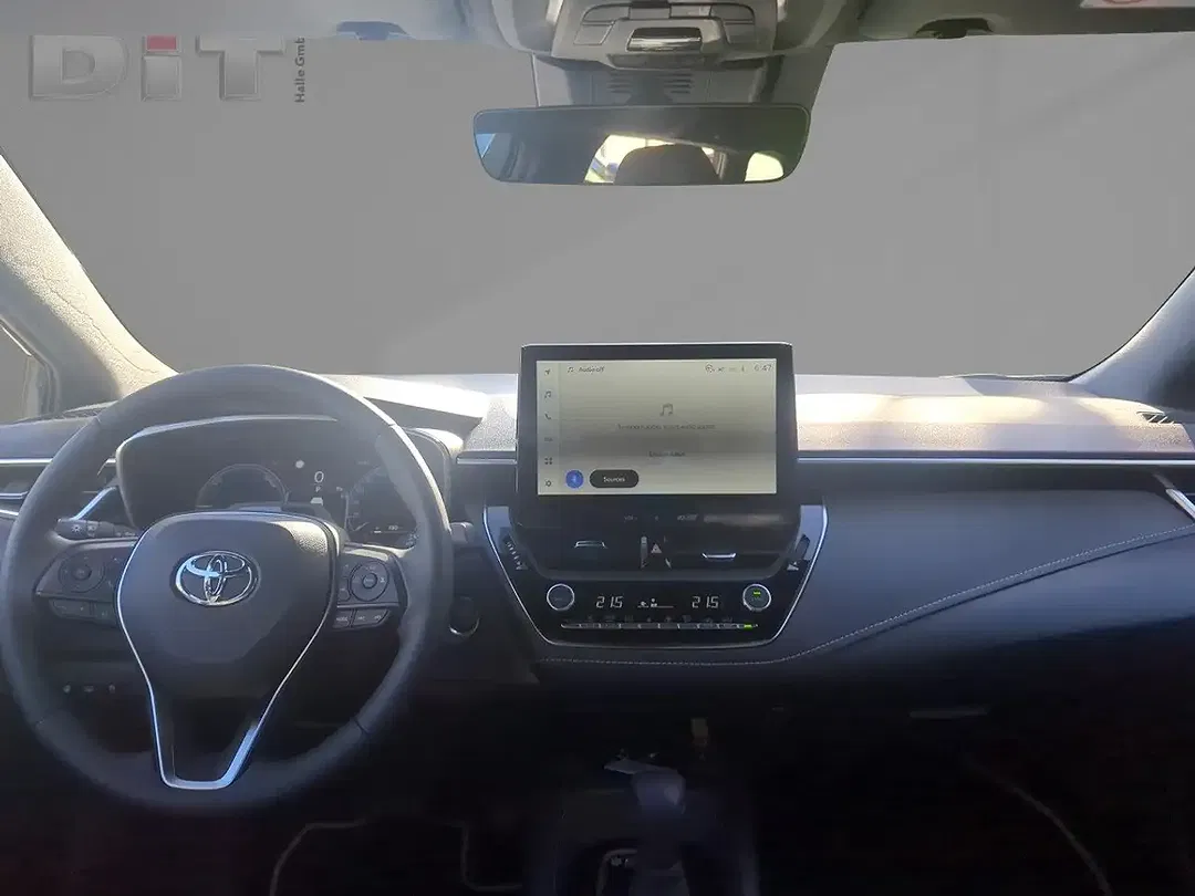 Toyota Corolla - Thumbnail 8