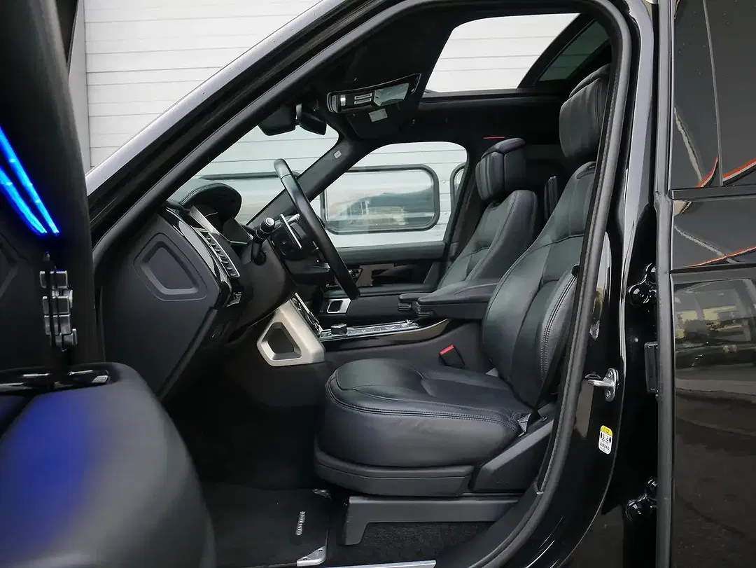 Land Rover Range Rover - Thumbnail 11
