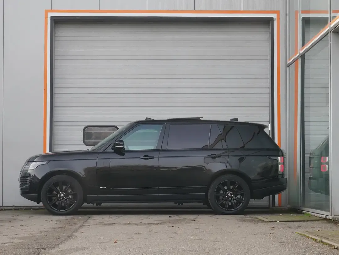 Land Rover Range Rover - Thumbnail 9