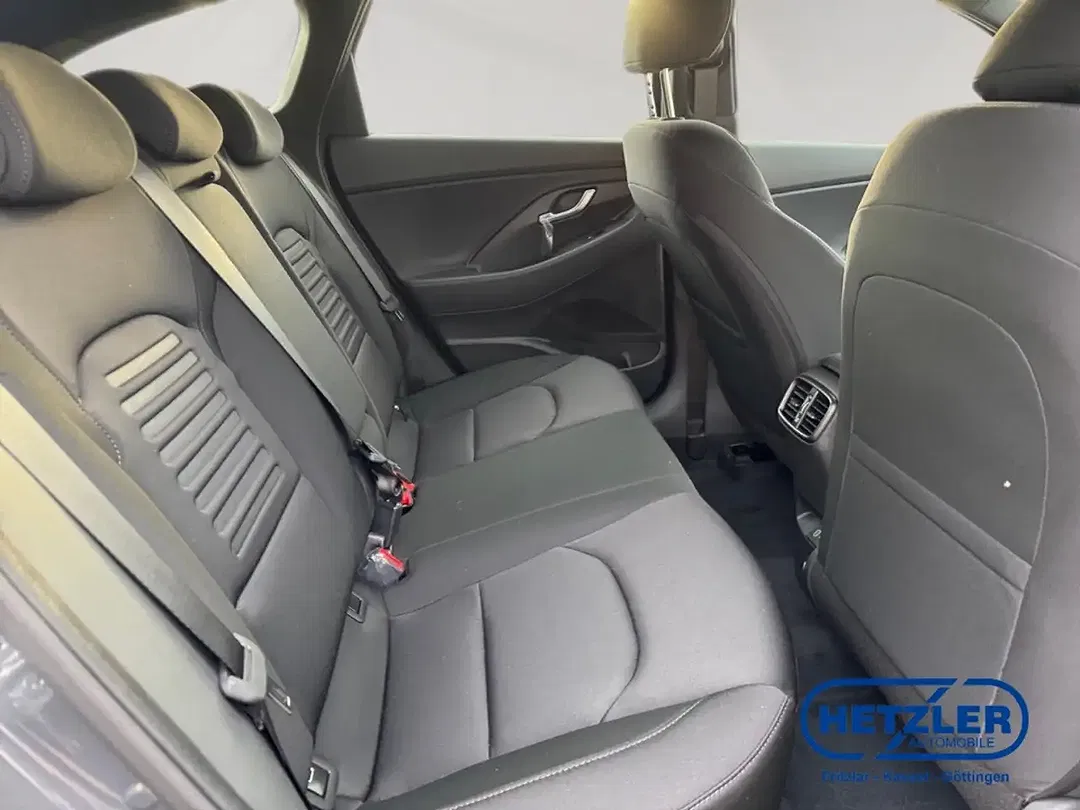 Hyundai i30 - Thumbnail 13