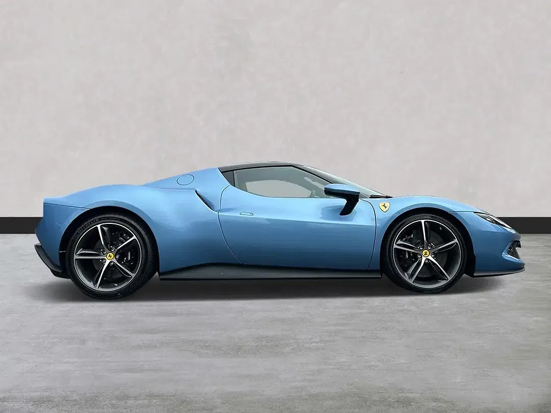 Ferrari 296 GTB - Thumbnail 6