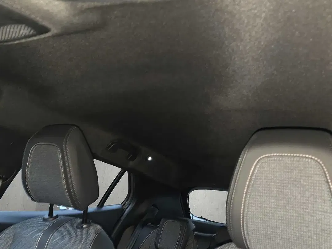 Peugeot 2008 - Thumbnail 11