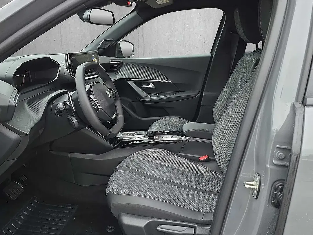 Peugeot 2008 - Thumbnail 8