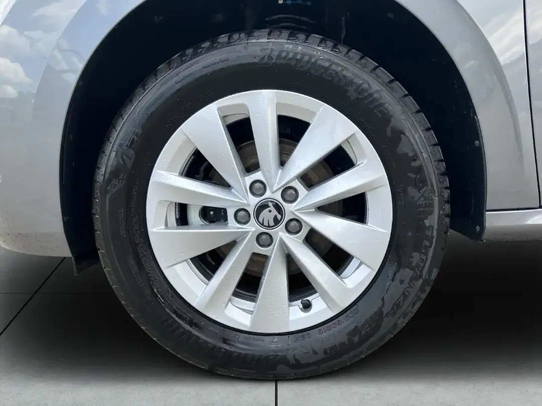 Skoda Kamiq - Thumbnail 6