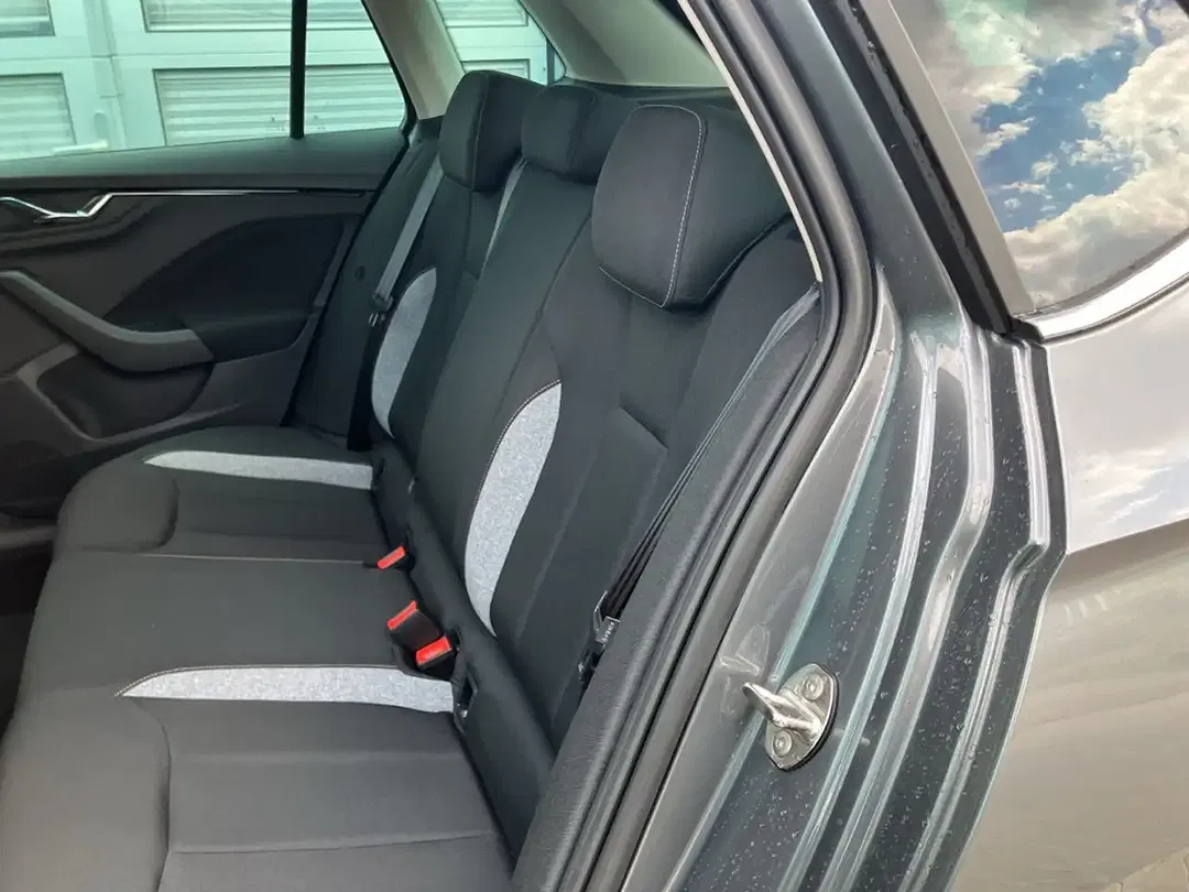 Skoda Kamiq - Thumbnail 9