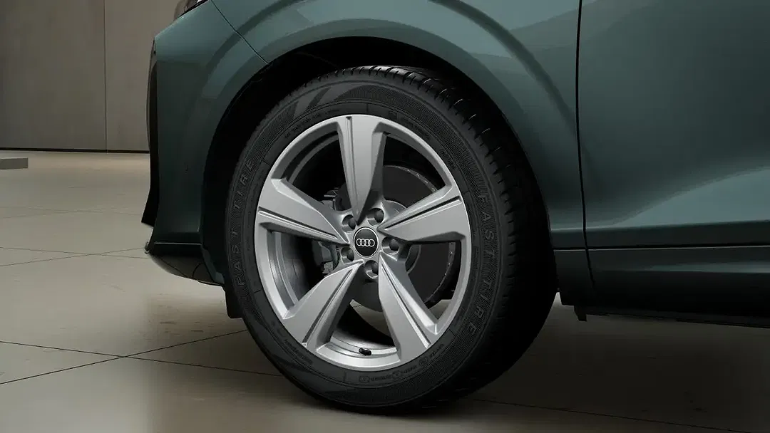 Audi Q3 - Thumbnail 12